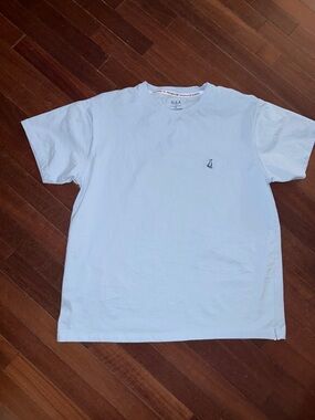 Sula Men's White Crewneck Short Sleeve Tee with Subtle Logo